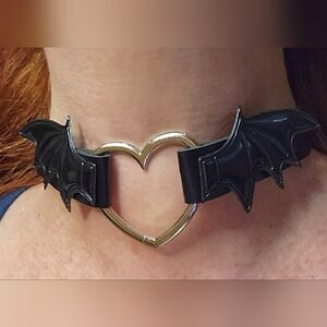 🍒 Batwing Choker Vegan Gothic Halloween
